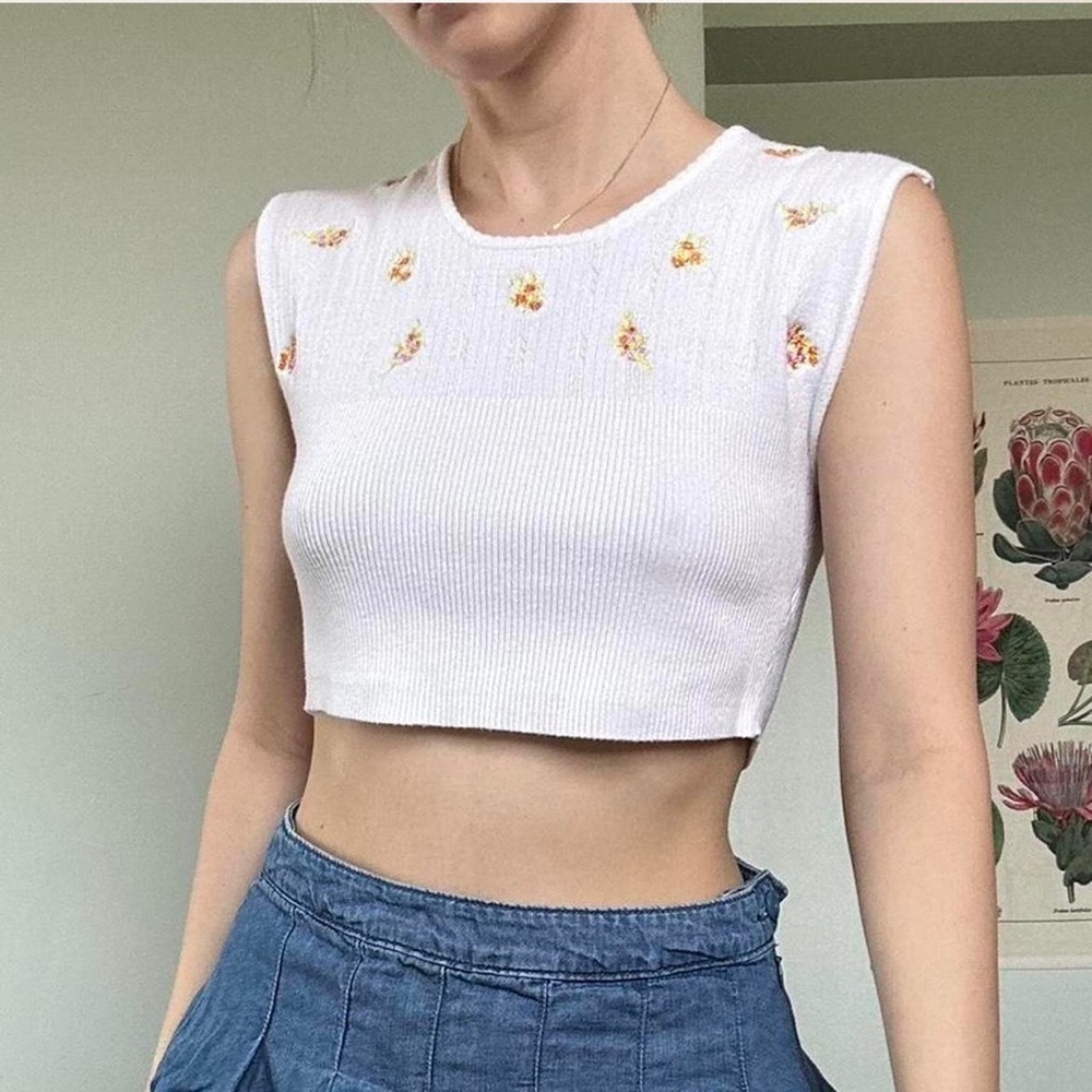 Free People White Floral Sleeveless Crop Top